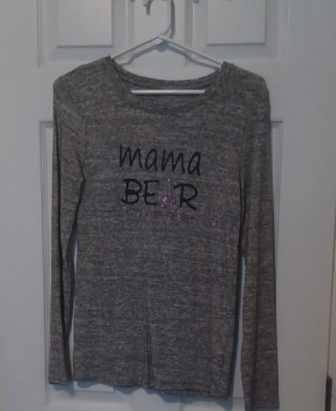 💙🌺Gray 'Mama Bear' Long Sleeve Shirt - Picture 8 of 8